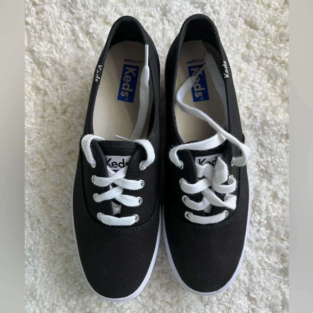 Keds Platform Sneaker - Women's Size 5.5